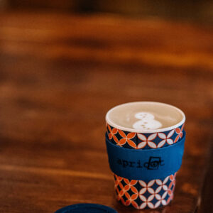 Snowman latte art at Apricot coffee
